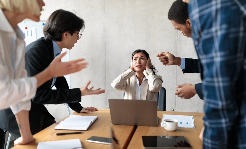 Tənqidə açıq olmaq liderliyə aparırmı?