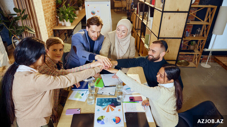Multikultural komandalarla iş hansı üstünlüklər qazandırır?
