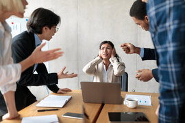 Tənqidə açıq olmaq liderliyə aparırmı?