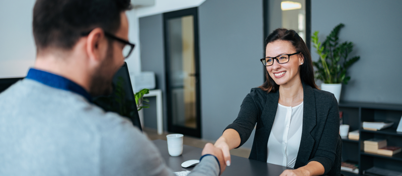 Yeni başlayanlar iş elanlarında nələrə diqqət etməlidirlər?